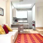 Appartamento In Piccola Casa Di Corte