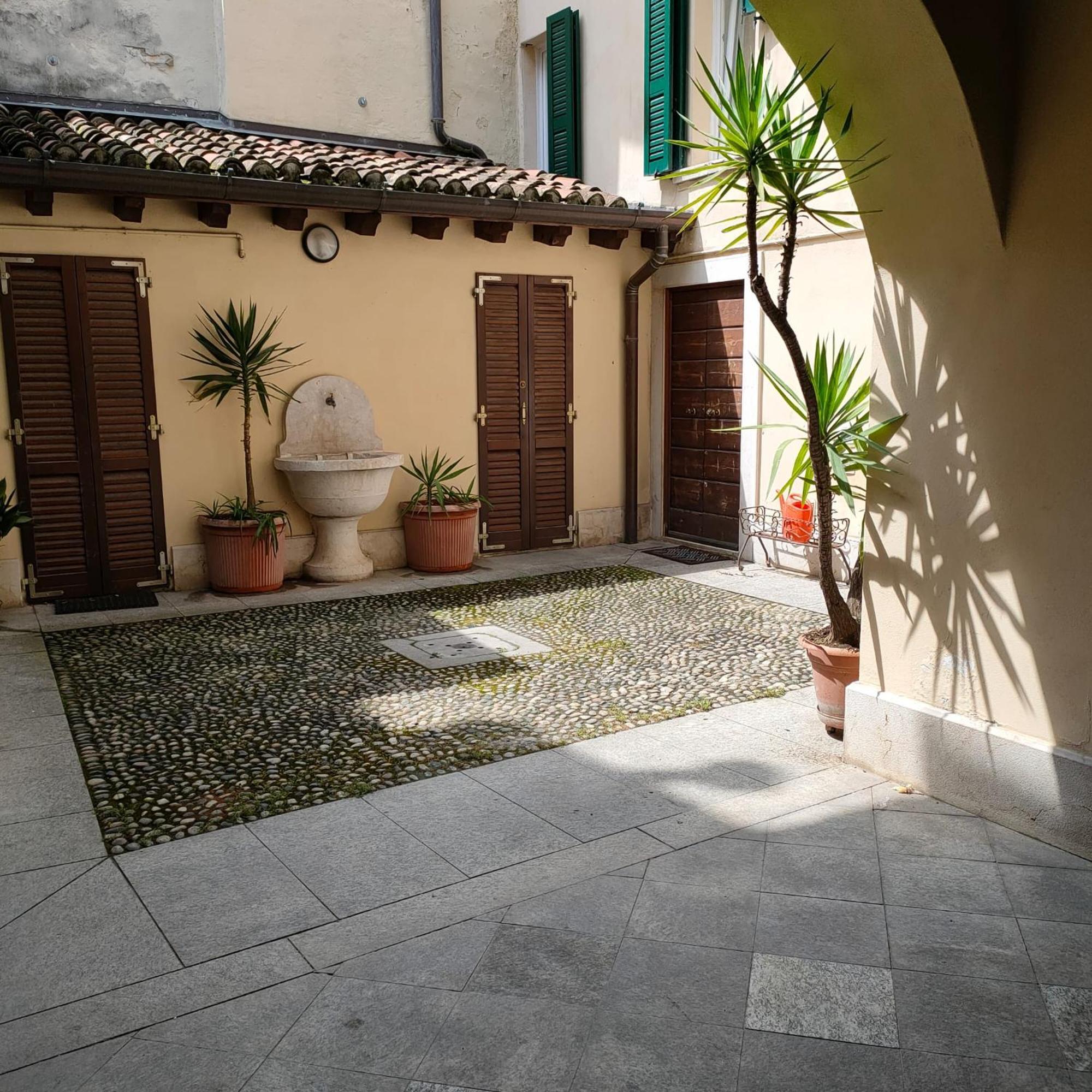 In Piccola Casa Di Corte Apartment *